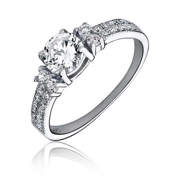 Sølv forlovelsesring med hvide zirkoner Sølv forlovelsesring med hvide zirkoner
